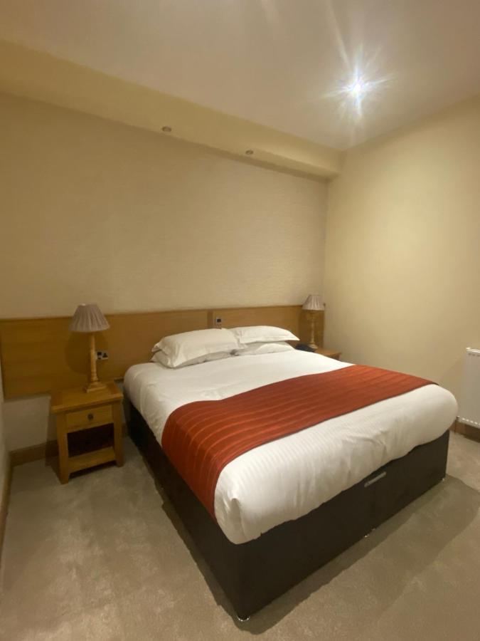 The City Hotel Dunfermline Bagian luar foto
