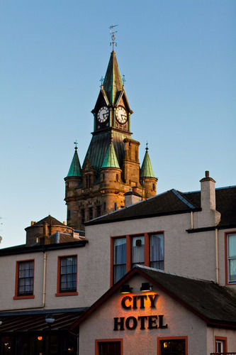 The City Hotel Dunfermline Bagian luar foto